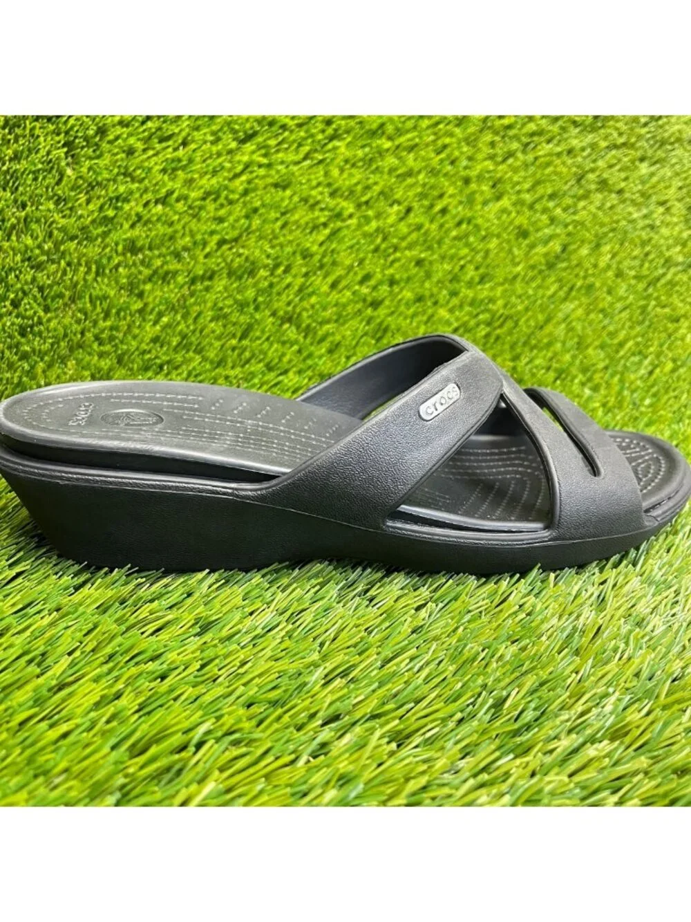 Crocs Patricia II Womens Size 10 Black Beach Casual Strappy Wedge Slide Sandals
